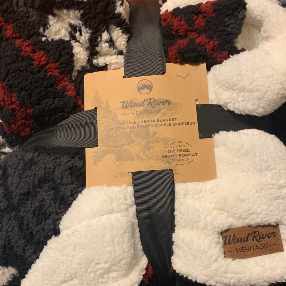 Wind River Heritage Sherpa Blanket